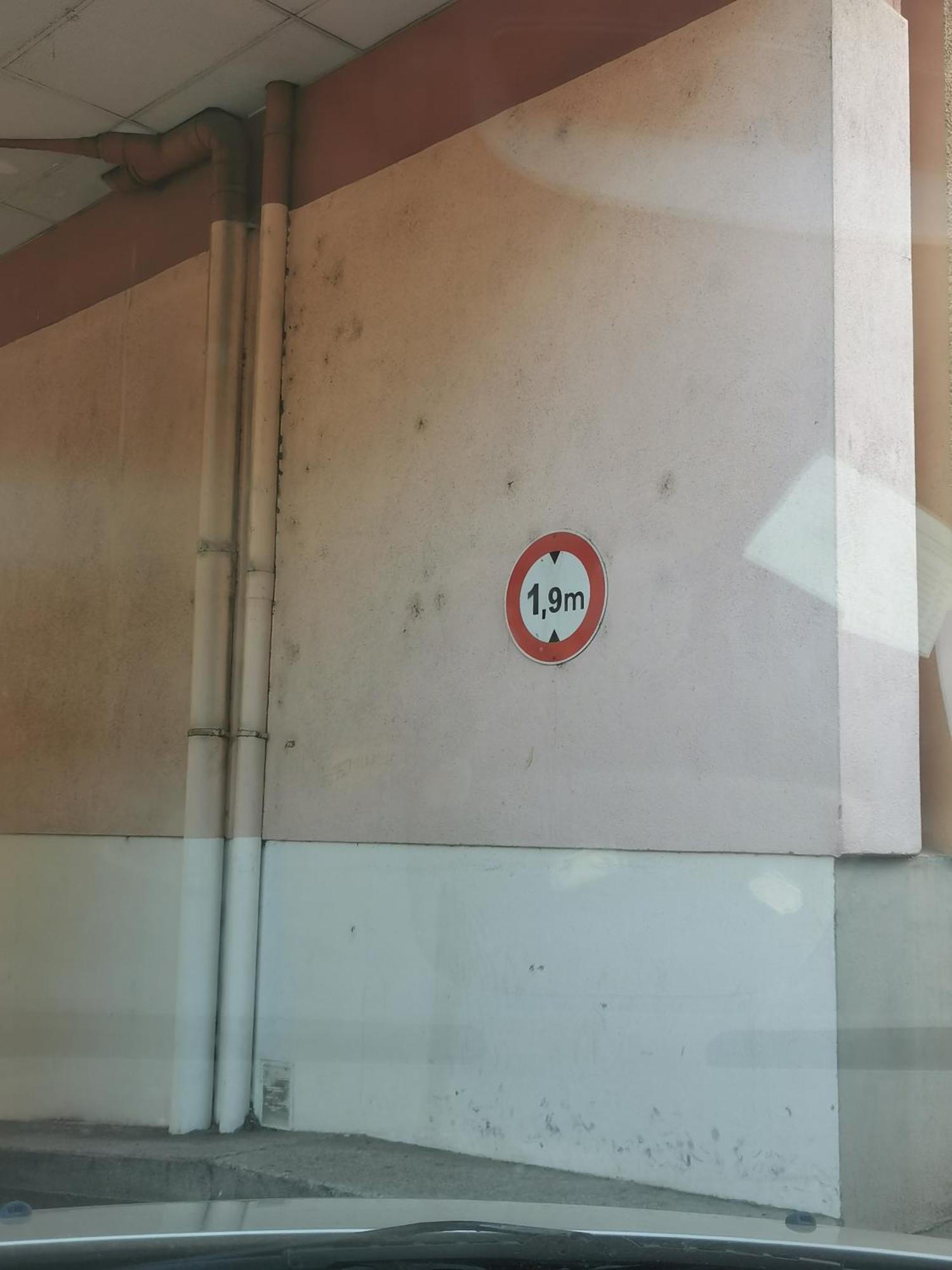Logement Colmar Centre Avec Parking Luaran gambar